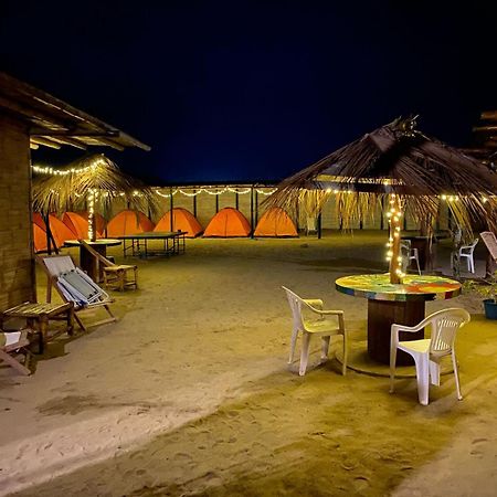Hotel Pepon Surf Camp Máncora Zewnętrze zdjęcie
